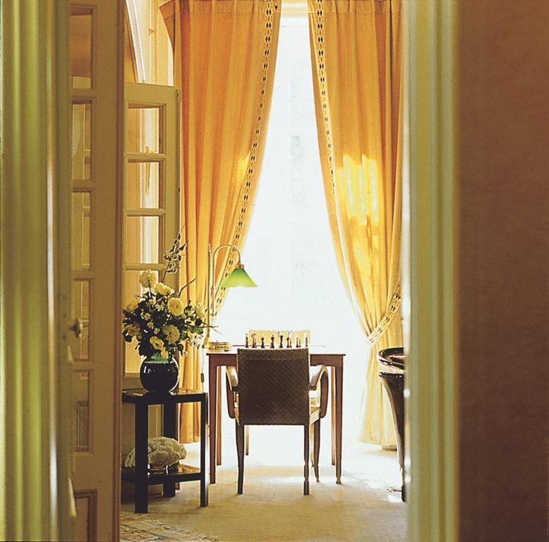Hostellerie De La Maronne Saint-Martin-Valmeroux Buitenkant foto